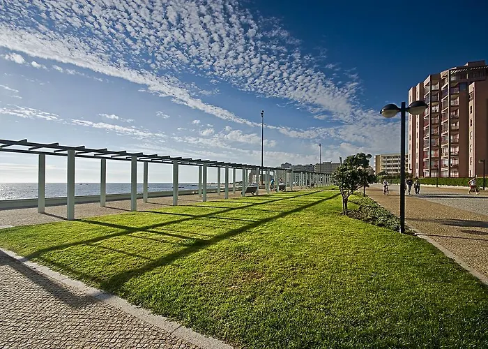 Em Cima Da Areia